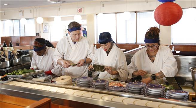 Масштабное шоу «Худший повар Америки» стартует на телеканале «Ю» Масштабное шоу «Худший повар Америки» стартует на телеканале «Ю»